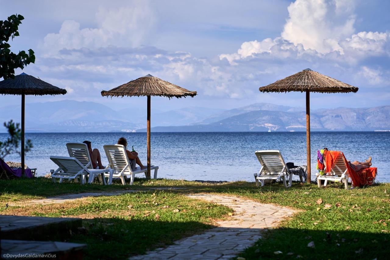 Seaside Studios Kavos Bagian luar foto